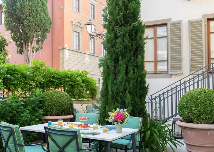 Serristori Palace Residence