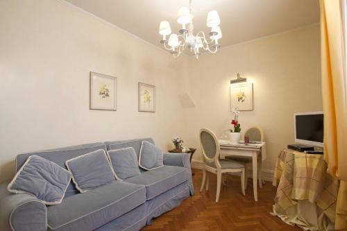 Serristori Palace Apart-hotel 2*